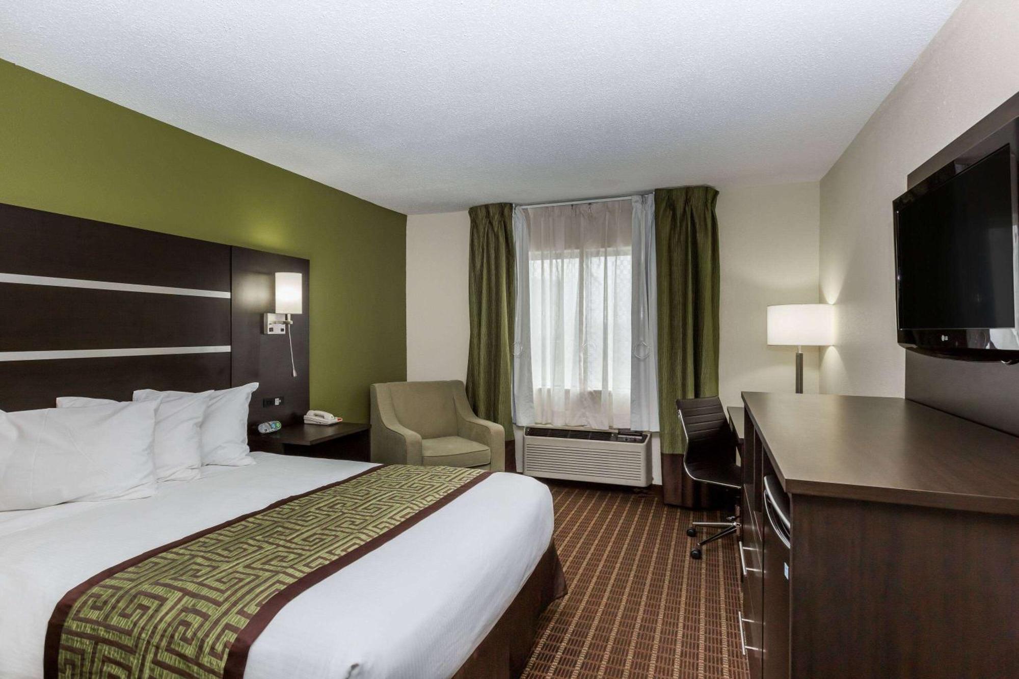 Baymont By Wyndham Louisville South I 65 Brooks Exteriér fotografie