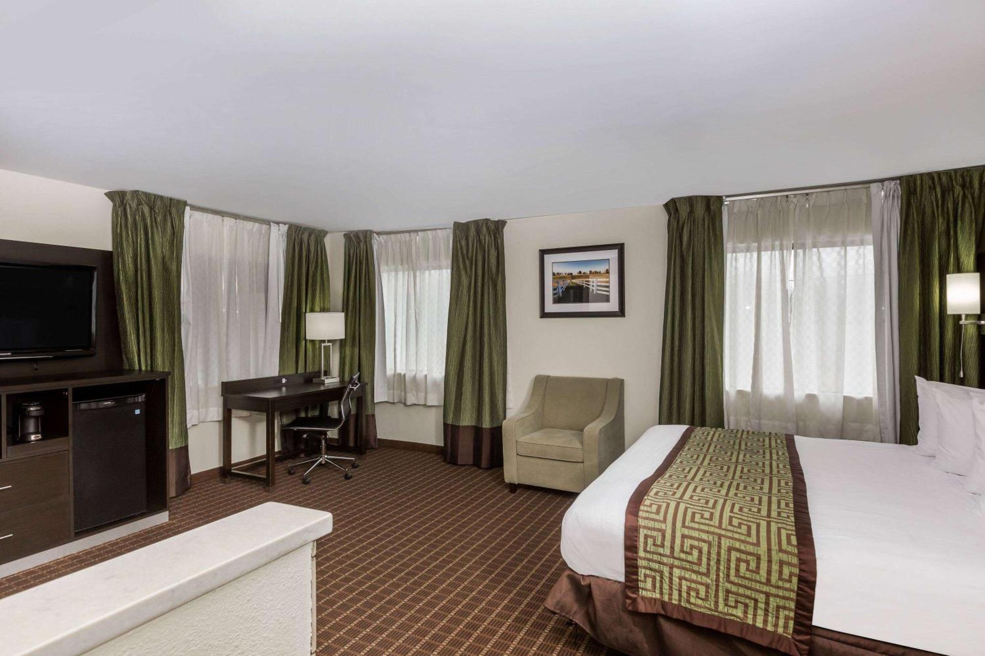 Baymont By Wyndham Louisville South I 65 Brooks Exteriér fotografie