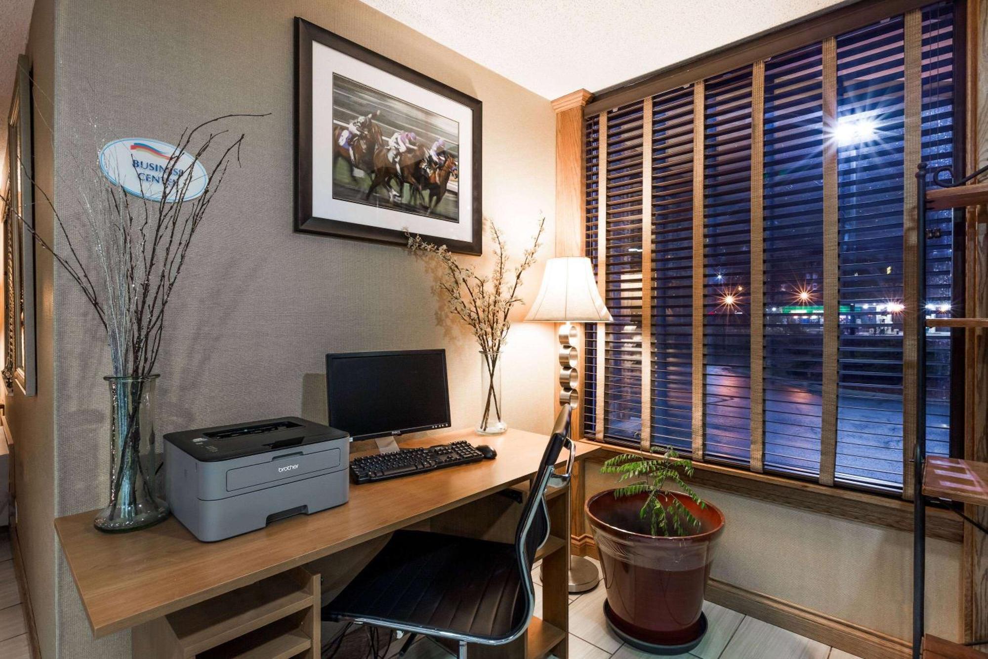 Baymont By Wyndham Louisville South I 65 Brooks Exteriér fotografie